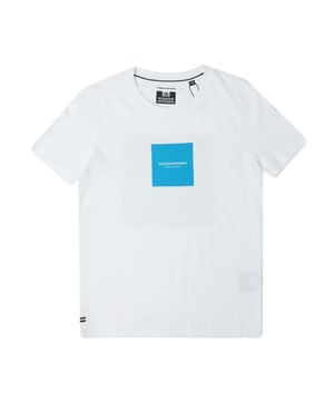 Crew neck.Short sleeve.WO Admit Nothing Box print to the chest.Bold box print print to the reverse.Regular fit.