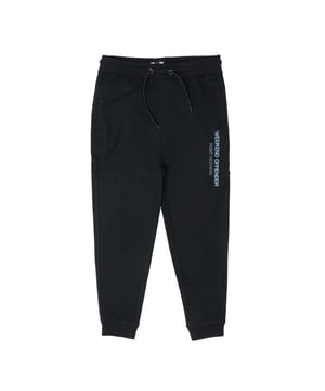 Elasticated waistband.Side pockets.Cuffed bottoms.Weekend Offender branding.Regular fit.