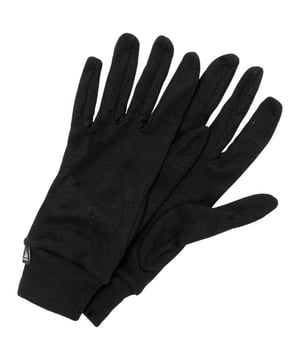 
Deze handschoenen zijn gemaakt voor lichtgewichte isolatie tegen het weer. Op zichzelf voor als je intensief bezig bent of als binnen handschoen onder een dikkere buitenlaag. Gemaakt van 100% gerecyclede materialen in onze eigen Europese ODLO fabriek. Comfort om verder mee te komen.