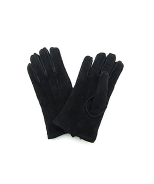 

     Artikel GLO 3010-Gloves Woman in kleur 99-Black is een prachtige zwarte handschoen, voor dames, van het merk Warmbat. De voering is bont. De voetwijdte is standaard.
    
    