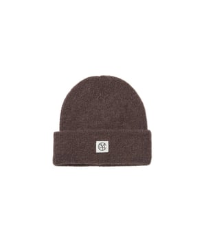
Kleur: Raisin<br>
Materiaal: 30% Recycled Polyamide, 20% Wool, 19% Acrylic 18% Alpaca, 10% Polyamide & 3% Elastane