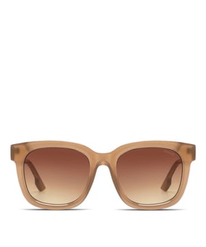 
<p>Een beige zonnebril van KOMONO voor dames en heren. Met een 100% UV400-filter bieden deze zonnebrillen maximale bescherming tegen schadelijke UV-stralen, waardoor je ogen veilig blijven, zelfs op de zonnigste dagen.</p>
<p>Of je nu op het strand bent, een wandeling maakt in de stad of gewoon geniet van een dagje buiten, de Sienna Sahara zonnebril van KOMONO is de perfecte metgezel om je ogen te beschermen terwijl je er moeiteloos chic uitziet. De strakke en moderne vormgeving past bij elke outfit en voegt een vleugje flair toe aan je look.</p>
<p>UV 400 bescherming<br />
100% Eco-made bio nylon frame<br />
Krasbestendige polycarbonaat lenzen (cat. 3)</p>
<p><strong>Eigenschappen:</strong></p>
<ul classs="wmd-bullets">
<li><span>SKU:</span> 11130-05-13388</li>
<li><span>MPN:</span> KOM-S9678</li>
<li><span>Merk:</span> Komono</li>
<li><span>Hoofdkleur:</span> Beige</li>
<li><span>Materiaal:</span> Nylon</li>
<li><span>Breedte:</span> Normaal</li>
<li><span>Uitneembare zool:</span> Ne