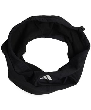 
81% Gerecycleerd Polyester, 19% Elastaan. Stoftechnologie: CoolDry, Geventileerd. Ontwerp: Logo, eenvoudig. Sluiting: Koord, Stopper. Wikkel rond.