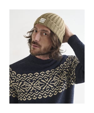 
- Over het merk: De kleding van J.C. RAGS is van oorsprong simpel, zoals je dat van een nuchter Nederlands fashionlabel zou verwachten. De mooiste basics die onmisbaar zijn in de garderobe van iedere man! Dit heeft dan ook in grote mate het succes van J.C. RAGS bepaald. Inmiddels is J.C. RAGS dan ook uitgegroeid tot een sterk mannenmode merk. Met de kleding van J.C. RAGS kun je je eigen unieke stijl creëren! De collecties zijn op en top mannelijk en richt zich vooral op de man die van comfortabele, casual maar toch stijlvolle kleding houdt. Ideaal als je het belangrijk vindt om er trendy uit te zien, maar daar niet al teveel moeite voor wil doen. Met J.C. RAGS zit je eigenlijk altijd goed!