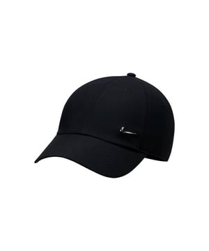 
<p><h2>NIKE - u nk df club cap u cb mtswsh l - Zwart-Multicolour</h2>
</p>
<p>Deze nieuwe Nike Club Cap is een perfecte manier om je outfit af te maken. Met een klassieke 6-panel-constructie en een opvallende grafische afwerking in zwart-multicolor, verrijkt deze pet je look met een sportieve vibe. Het klassieke gebogen vizier met Nike-logo biedt schaduw en stijl, terwijl het verstelbare backstrap-ontwerp voor een comfortabele pasvorm zorgt.
</p>
<p>
</p>
<p><h2>Technische Eigenschappen</h2>
</p>
<p>
</p>
<p><ul>
</p>
<p>  <li>Klassieke 6-panel-constructie met gebogen vizier</li>
</p>
<p>  <li>Grafische afwerking in zwart-multicolor</li>
</p>
<p>  <li>Nike-logo op voorzijde</li>
</p>
<p>  <li>Verstelbare backstrap-ontwerp voor een comfortabele pasvorm</li>
</p>
<p>  <li>Interieur voorzien van zweetband</li>
</p>
<p>  <li>Materiaal: 100% polyester</li>
</p>
<p></ul>
</p>
<p>
</p>
<p><h2>Samenvatting</h2>
</p>
<p>De Nike Club Cap is de perfecte manier om je outfit af te maken. Met een klassieke 6-panel-constructie met gebogen vizier, een opvallende grafische afwerking in zwart-multicolor en het Nike-logo op de voorkant, zorgt deze pet voor een sportieve vibe. Het verstelbare backstrap-ontwerp zorgt voor een comfortabele pasvorm, terwijl het interieur voorzien is van een zweetband. Gemaakt van 100% polyester.</p>