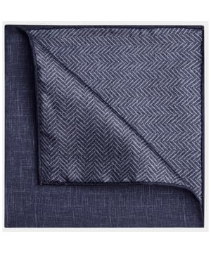 
Profuomo Pochet Blauw PPWN30064A/P met artikelcodePPWN30064A/P .  van het materiaal 100% Zijde. Extra specificaties: , , , , kleur Blauw.