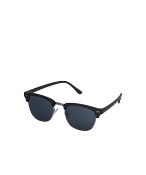 
De festival zonnebril van Jack & Jones met UV bescherming.
