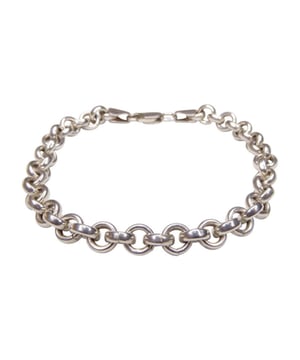 Dit artikel van Christian scoor je nu in de uitverkoop op V&D in onze online Christian outlet!
Merk  Christian      Materiaal  Zilver 925 Sterling      Slot  Karabijn haak      Speciaal  Handgemaakt      Breedte  7 mm      Lengte  21 cm      Voor  Dames, Heren      EAN  8719878006220    Verlengen en inkorten mogelijk