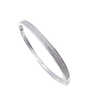 Dit artikel van Christian scoor je nu in de uitverkoop op V&D in onze online Christian outlet!
Merk  Christian      Materiaal  Zilver 925 Sterling      Sierstenen  Zirkonia      Speciaal  Rondom bezet      Type armband  Slavenarmband      Model  Fashion      Voor  Dames      EAN  8719878002567    Verlengen en inkorten mogelijk