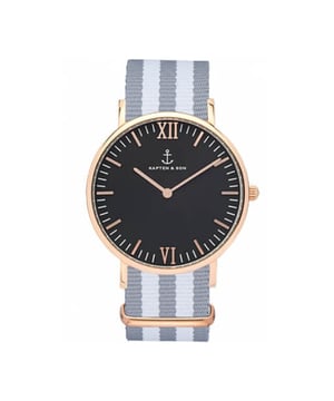 Nu extra voordelig in onze Horloges outlet, dit hippe item uit onze Kapten & Son sale! Laatste maten dus ben er snel bij want op=op!
 Merk  Kapten en Son      Materiaal  Stainless Steel 316L      Serie  Campus      Horlogekast  40 mm      Dikte  7 mm      Waterdichtheid  5 ATM      Kleur band  Grijs en wit      Band  Nylon      Breedte band  20 mm      Glas  Mineral crystal      Beweging  Ronda 762      Voor  Dames      EAN  4251145221133