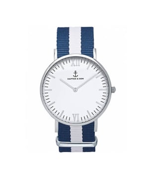 Nu beschikbaar in onze Kapten & Son outlet; deze topper van Kapten & Son! Dit merk en nog vele andere topmerken altijd in de sale in onze Horloges outlet.
 Merk  Kapten en Son      Materiaal  Stainless Steel 316L      Serie  Campina      Horlogekast  36 mm      Dikte  7 mm      Waterdichtheid  5 ATM      Kleur band  Blauw en wit      Band  Nylon      Breedte band  18 mm      Glas  Mineral crystal      Uurwerk  Quartz      Voor  Dames      EAN  4251145212025
