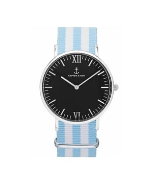 Dit artikel van Kapten & Son koop je nu met hoge korting in de Kapten & Son outlet op V&D!
 Merk  Kapten en Son      Materiaal  Stainless Steel 316L      Serie  Campus      Horlogekast  40 mm      Dikte  7 mm      Waterdichtheid  5 ATM      Kleur band  Blauw en wit      Band  Nylon      Breedte band  20 mm      Glas  Mineral crystal      Uurwerk  Quartz      Voor  Dames      EAN  4251145224110