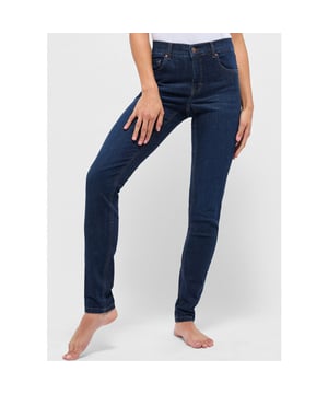 
<p><strong>Angeles Jeans - Skinny-33312</strong><br />
Mooie dames jeans met hoge taille van het merk Angels.</p>
<ul>
<li>Skinny fit</li>
<li>Hoge Taille</li>
<li>Ritssluiting</li>
<li>91% katoen, 6% polyester, 3% Elastaan</li>
<li>Kleurnummer: 3158</li>
</ul>