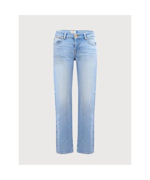 
Deze prachtige blue denim kleurige jeans van LTB dames is een must-have voor elke kledingkast. De perfecte combinatie van stijl en comfort, gemaakt van hoogwaardig materiaal en in een klassieke regular-straight fit. De perfecte pasvorm zorgt ervoor dat deze jeans jouw beste features accentueert en tegelijkertijd zorgt voor ultiem draagcomfort. Gemaakt van 77% katoen, 22% lyocell en 1% elastane, waardoor de jeans niet alleen zacht en sterk is, maar ook een stretch heeft voor een perfecte fit. De subtiele details zoals de steekzakken en de stoere wassing maken deze jeans helemaal af. Creëer een moeiteloze casual look met deze stijlvolle LTB dames jeans, verkrijgbaar !