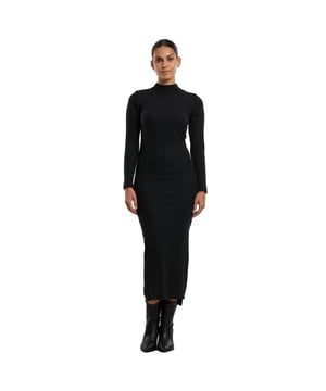 
80% polyester, 20% viscose. Ontwerp: Gewoon, geribbeld. Onderhoudsvriendelijk, Zijsplit. Halslijn: Hoge Hals, Lage Hals. Mouwtype: Met lange mouwen. XS: 33,5 in. S: 35,5 in. M: 37,5 in. L: 39 in. XL: 41 in.