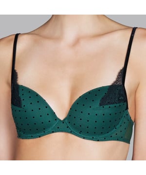 
Saturn Voorgevormde Beugel Bh van het merk Andres Sarda | Materiaal info: 45% polyester 40% polyamide 15% elastaan | Wasinstructie: Handwas niet geschikt voor de droger