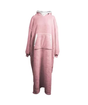 
De Unique Living hoodie is ideaal voor de koudere herfst- en winterdagen op de camping of thuis! De hoodie is gemaakt van polyester en kan door iedereen gedragen worden! De hoodie is heerlijk zacht van binnen en zit hierdoor erg comfortabel. Verder is de hoodie voorzien van een buidelzakje, ideaal voor een paar kleine spulletjes. Heb jij het snel koud? In deze hoodie van Unique Living niet meer! De hoodie is verkrijgbaar in meerdere leuke kleuren!De belangrijkste informatie op een rijtje:- Ideaal voor de koude herfst- en winterdagen- Comfortabel model- Voorzien van een buidelzakje- Artikelen zijn per stuk te bestellenOver Unique LivingUnique Living heeft een uitgebreid assortiment aan sierkussens, kussenhoezen en tafeltextiel. De designs zijn stijlvol en tijdloos. De collectie varieert van rustige prints met sierlijke teksten tot hippe placemats die van elke eettafel een feestje maken. Je kunt de artikelen van Unique Living gebruiken als trendy details in de woonkamer of als blikvangers voor in uw buitenruimtes. Het assortiment is heel veelzijdig.  - Afmeting: 75x150 - Kleur: Roze - Materiaal: Polyester