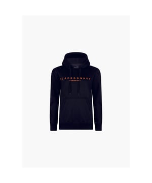 
De Athena Hoodie in de kleur zwart en orange is perfect te combineren met de bijpassende Athena Pants. Je kan deze hoodie vrijwel bij iedere gelegenheid dragen. De Hoodie zit comfortabel en het ademt goed, dat maakt de aanschaf van deze hoodie een prima investering, naast het feit de hoodie ook nog eens heerlijk zit. Hoodie heeft een 2 Luxe metalen koordsluitingen en heeft aan de voorzijde een gedrukte design. Deze hoodie is gemaakt voor 100% katoen.