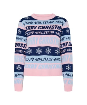 
De Pieces dames gebreide kersttrui PCHOLLI XMAS is de ultieme keuze voor wie de feestdagen in stijl wil vieren. Deze gezellige en vrolijke trui is perfect om de kerstsfeer te omarmen, dankzij het speelse ontwerp en het comfortabele materiaal.