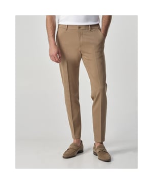 
- Over het merk: Drykorn vertaalt de laatste trends naar hun eigen persoonlijkheid en creëert zo telkens een unieke collectie. De slogan van het merk is dan ook ‘Drykorn for beautiful people’.