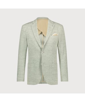 
<p>Dit stijlvolle geruite colbert in beige en grijstinten is de perfecte combinatie van verfijning en moderne klasse. Het subtiele ruitpatroon geeft het jasje een tijdloze uitstraling, terwijl de hoogwaardige stof zorgt voor optimaal draagcomfort. Ideaal voor zowel zakelijke als formele gelegenheden, maar ook stijlvol te combineren met een jeans voor een smart-casual look.<br>
 </p>

<ul>
	<li>Hoogwaardige stof voor een luxe uitstraling en comfort</li>
	<li>Subtiel ruitpatroon in beige en grijs voor een klassieke look</li>
	<li>Slim-fit pasvorm voor een moderne, gestroomlijnde uitstraling</li>
	<li>Perfect te combineren met een chino, pantalon of jeans</li>
</ul>
