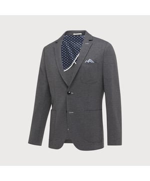 
Deze tijdloze colbert is de favoriete sneaker suit van onze klanten. De stof is speciaal geweven voor flexibiliteit & de perfecte draagcomfort. Veelzijdig te combineren. De favoriete sneaker suit van onze klanten Veelzijdig te combineren Speciale stof voor flexibiliteit & de perfecte draagcomfort Artikelnummer: JBIW20-M30 Model heeft een lengte van 189 cm en draagt maat 48
