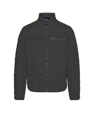 Wil jij helemaal van deze tijd zijn? Scoor dan deze topper uit de nieuwste collectie van Tommy Hilfiger bij V&D!
Tommy Hilfiger jas 31638 - Black