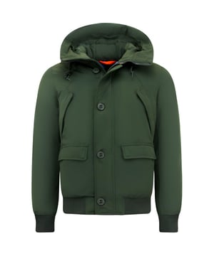 Dit item uit onze Heren Jassen Outlet outlet scoor je nu extra voordelig op V&D waar het altijd Warren Webber sale is. 
Heren Winterjas Kort  met Capuchon - 8002 - Groen - <p><strong>Productinformatie:</strong></p>
<ul>
<li>Heren winterjas kort met capuchon</li>
<li>Heeft een natuurlijke groene kleur</li>
<li>Gemakkelijk met andere outfits te combineren</li>
<li>Comfortabel en warm model, perfect voor de winter</li>
<li>kort model met een regular fit pasvorm</li>
<li>Het materiaal bestaat uit 100% polyester</li>
<li>De voering bestaat uit 70% polyester 30% katoen</li>
<li>Heeft een rits met knopen als sluiting</li>
<li>Het model heeft 4 jaszakken en 1 binnenzakken</li>
<li>De capuchon is niet afritsbaar</li>
<li>Voorgedrukte knopen / rits aan capuchon.<br />Zelf uit te breiden met bontkraag (wordt niet meegeleverd)</li>
<li>Breng hem naar de stomerij voor een maximale levensduur</li>
<li>Kan ook gewassen worden op 30 graden</li>
<li>Verkrijgbaar in de maten  S – M – L – XL – XXL – XXXL</li>
</ul>