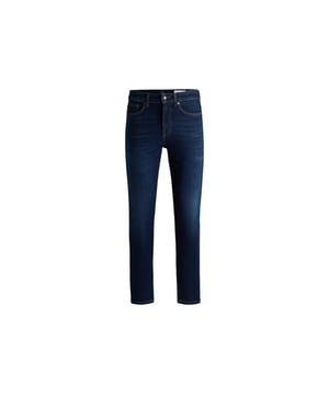 
De Delaware Bo jeans van BOSS is een jeans die comfortabel zit, gemaakt van zacht denim. De regular-rise jeans heeft een slimfit pasvorm, zijzakken en achterzakken. Materiaal: 82% katoen, 16% polyester en 2% elastaanPasvorm: Slim Fit Wasvoorschrift: 30 graden in de wasmachine | Niet in de drogerOns model draagt maat 31