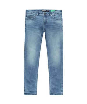 
De Blue Denim jeans in skinny fit voor heren van het populaire merk Cars Men is een must-have item voor de mannelijke modeliefhebber. Gemaakt van 99% katoen en 1% elastaan, biedt deze jeans een comfortabele stretch en een perfecte pasvorm. De stoere blauwe denim kleur geeft de jeans een tijdloze en toch trendy uitstraling, waardoor hij eenvoudig te combineren is met elke outfit. Of je nu gaat voor een casual look met een t-shirt of juist een nette look met een overhemd, deze jeans is geschikt voor elke gelegenheid. Wacht niet langer en voeg deze Blue Denim jeans toe aan je garderobe voor een stijlvolle en comfortabele look!