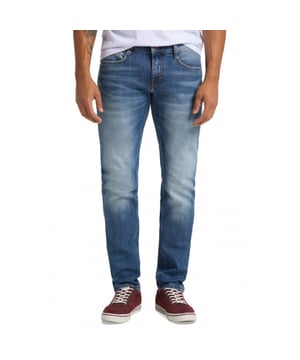 
<p><strong>Mustang Jeans – Oregon Tapered</strong></p>
<p>Mooie stoere Mustang jeans in model Oregon Tapered. Deze jeans heeft een tapered fit en is gemaakt van een mooie stretch denim met een mooie used wassing.</p>
<ul>
<li>Modern Tapered fit</li>
<li>Normale taille</li>
<li>Ritssluiting</li>
<li>Stretch</li>
<li>98% Baumwolle, 2% Elastan</li>
<li>Artikel: Oregon Tapered 3116-5111</li>
</ul>