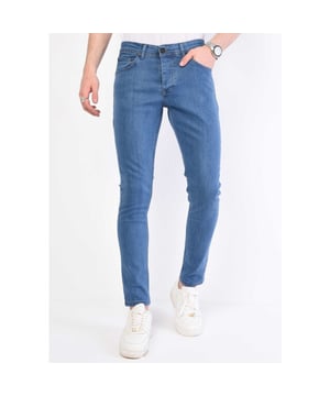 Dit hippe artikel van True Rise vind je nu in de sale op V&D in de True Rise outlet!
Heren Slim fit Klassieke Spijkerbroek - DP/S-55 NW - Blauw - <p><strong>Specificaties:<br /></strong>- Heren Slim fit Klassieke Spijkerbroek<br />- Kleur: Blauw<br />- Artikelcode: DP/S-55 NW<br />- Lengte: Standaard 34<br />- Pasvorm: Slim Fit / Stretch<br />- Patroon: Paint<br />- Sluiting: Knopen<br />- Materiaal: 98% Coton, 2% Spandex<br />- Weefsel: Denimweefsel <br />- Zakken: 2 Voorzakken, 2 Achterzakken<br />- Wasvoorschrift: Machinewas 30 graden<br />- Beschikbare maten: 29 - 30 - 31 - 32 - 33 - 34 - 36 - 38</p>