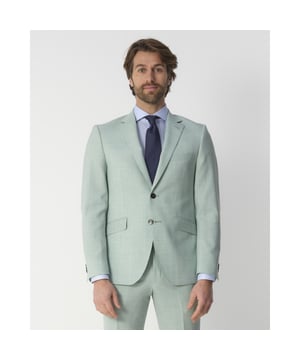 
Recall - Shaped fit pak Maguire 81 biedt een frisse groene tint in 100% wol. Het colbert heeft een dubbele split, haak revers, klepzakken, twee knopen en handige binnenzak. De broek is uitgerust met riemlussen, een haak- en ritsluiting en praktische zakken zowel voor als achter. Recall combineert stijl met comfort voor de moderne garderobe. - Over het merk: Recall is een merk dat je wilt herinneren aan mooie, eerste momenten. De spanning en zenuwen bij je eerste date, je eerste sollicitatie of je eerste keer in een kostuum. Deze momenten blijven je lang bij en het merk Recall herinnert je aan die speciale momenten. Recall heeft verschillende pasvormen, wat maakt dat er voor iedere man wel een goedpassende optie bij zit.