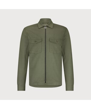 
Dit lichtgewicht jersey overshirt is de beste keuze voor de man die zowel comfort als stijl belangrijk vindt.<br>
Met een relaxed fit pasvorm biedt dit overshirt de perfecte mix tussen casual en zakelijk, waardoor het een veelzijdige toevoeging is aan elke garderobe.<br>
<br>
Gemaakt van een hoogwaardige jersey kwaliteit, staat dit overshirt garant voor ultiem comfort en bewegingsvrijheid dankzij de 24/7 stretch. Smart casual, de 3D jersey technologie zorgt ervoor dat je er altijd op je best uitziet zonder in te leveren op comfort.
<ul>
	<li>Ultiem comfort met 24/7 stretch</li>
	<li>Perfecte mix tussen semi casual en zakelijk</li>
	<li>Draagt zeer comfortabel door de toegepaste 3D jersey technologie</li>
</ul>