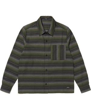 
Denham Burton overshirt. Blauw groen, grijs en beige mix en gemaakt van stevige maar ook zachte keper katoen in streep geweven. Heeft een recht model met stoere knopen sluiting en borstzak. Dit shirt draag je met een shirt eronder of als jasje of solo gesloten. Valt normaal uit in de maat.