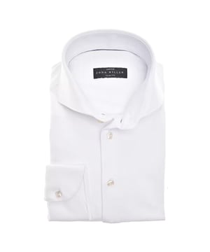 
Slim Fit