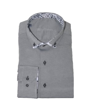 
<p>Casual heren overhemd van Mike Tunrham. Dit casual overhemd heeft een mooie smalle pasvorm, lange mouwen en een button-down kraag.</p>
<ul>
<li>Slim fit</li>
<li>100% Katoen</li>
</ul>