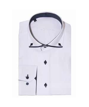 
<p>Mooi heren overhemd van Mike Turnham met lange mouwen. Dit vlotte heren overhemd heeft een contrast rand aan de kraag en in de boord en manchetten.</p>
<ul>
<li>Modern fit</li>
<li>67% Katoen/ 33% Polyester</li>
</ul>