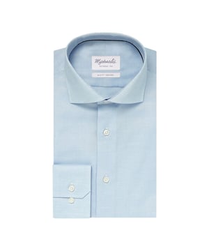 De meeste dromen zijn bedrog; maar met dit topitem uit de meest recente collectie van Michaelis worden ze werkelijkheid! 
<p>Uni lichtblauw overhemd van Michaelis met een basket weave  weving. Dit shirt kan je in elke gelegenheid dragen, je kan het met alles combineren. Leuk op een spijkerbroek en dit overhemd kan je ook dragen onder een pak. Het overhemd heeft een getailleerde pasvorm en bestaat voor 100% uit katoen. Bovendien hoeft dit shirt niet gestreken te worden.</p>
<ul>
<li>Perfecte pasvorm</li>
<li>100% katoen</li>
<li>Strijkvrij</li>
</ul>