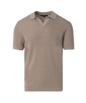 
Drykorn Braian Polo KM biedt een stijlvolle uitstraling met zijn slim fit en effen bruine kleur. De polokraag en korte mouwen maken het ideaal voor zowel business als casual gelegenheden. Gemaakt van 100% katoen, biedt het comfort en kwaliteit. Drykorn staat bekend om zijn moderne en hoogwaardige ontwerpen, perfect voor elke garderobe. - Over het merk: Drykorn vertaalt de laatste trends naar hun eigen persoonlijkheid en creëert zo telkens een unieke collectie. De slogan van het merk is dan ook ‘Drykorn for beautiful people’.