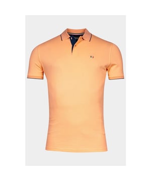 
Giordano Polo korte mouw Roze Nico short sleeve signature p 516587/25 met artikelcode516587/25 .  van het materiaal 100% Katoen. Extra specificaties: , , , , kleur Roze.