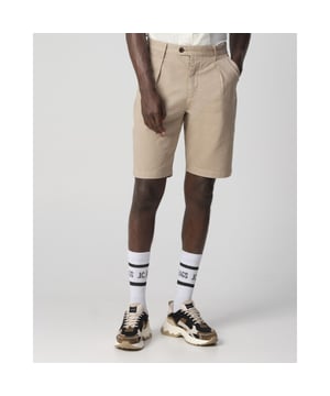 
- Over het merk: De kleding van J.C. RAGS is van oorsprong simpel, zoals je dat van een nuchter Nederlands fashionlabel zou verwachten. De mooiste basics die onmisbaar zijn in de garderobe van iedere man! Dit heeft dan ook in grote mate het succes van J.C. RAGS bepaald. Inmiddels is J.C. RAGS dan ook uitgegroeid tot een sterk mannenmode merk. Met de kleding van J.C. RAGS kun je je eigen unieke stijl creëren! De collecties zijn op en top mannelijk en richt zich vooral op de man die van comfortabele, casual maar toch stijlvolle kleding houdt. Ideaal als je het belangrijk vindt om er trendy uit te zien, maar daar niet al teveel moeite voor wil doen. Met J.C. RAGS zit je eigenlijk altijd goed!