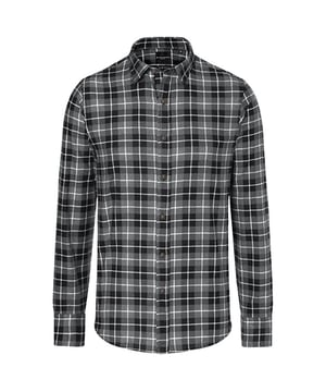 
65% Polyester, 35% Katoen. Stof: Zachte aanraking, Keperstof. Ontwerp: Geruite. Manchet: Geknoopt. Halslijn: Gekraagd, Kentkraag. Hem: Gebogen. Mouwtype: Met lange mouwen. Rugnaad, rugstuk. 110gsm. Duurzaamheid: Oeko-Tex Standaard 100 Gecertificeerd. Verpakking: Polyzak. S: 38 in. M: 41 in. L: 44 in. XL: 47 in. XXL: 50 in. 3XL: 53,5 in.