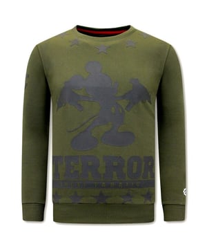 Dit item is nu in de aanbieding in onze online Local Fanatic outlet
Heren Sweater met Print - Terror Mouse - Groen - <p><strong>Specificaties:<br /></strong>- Heren Sweater met Print - Terror Mouse<br />- Artikel code: 11-6450<br />- Kleur: Zie Afbeelding - Groen<br />- Seizoen: Voorjaar / Najaar<br />- Kraag: Ronde Kraag<br />- Mouwen: Lange Mouw<br />- Patroon: Print<br />- Kwalitatief: Hoogwaardige Afwerking<br />- Materiaal: 84% Katoen en 16% Polyester<br />- Weefsel: Geweven<br />- Pasvorm: Getailleerd Italiaans<br />- Wasvoorschrift: Handwas, Binnenste buiten wassen (Niet in de droger)<br />- Beschikbare maten: S - M - L - XL - XXL<br /><br /><b>Local Fanatic</b> is een jong merk voor modebewuste mannen die aandacht besteden aan kleding en uiterlijk met de Allure en Glamour.<br />Kenmerkend van het merk zijn de zeefdruk- en digitaal prints die gegarandeerd staan voor kwaliteit van vooruitstrevende stoffen in Italiaanse pasvormen.</p>