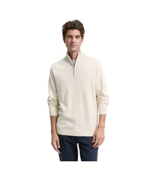 
<p><strong>Basic Knit Troyer – Zand</strong></p>
<p>Troyer met opstaande kraag en halve ritssluiting voor diverse stylingopties. Slim fit. Ribgebreide afwerking aan de kraag, mouwboorden en zoom. Subtiel Tom Tailor logo op de borst. Kleur is een natuurlijke zandtint.</p>