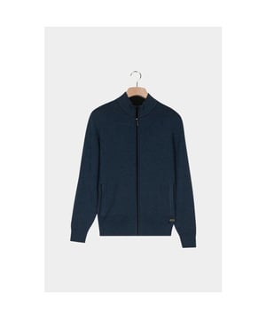 
Baileys Vest Blauw Cardigan Zip all-over 2-tone 522009/655 met artikelcode522009/655 .  van het materiaal 100% Katoen. Extra specificaties: , , , , kleur Blauw.