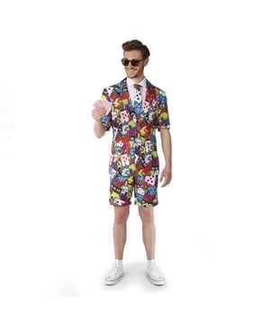 
Als je van neonlichten, Las Vegas en een gokje wagen houdt, dan is dit pak een echte must-have voor jou. Als je van plan bent om naar Sin City te gaan, kun je je er maar beter in stijl op voorbereiden, want dan word je meteen toegelaten tot de high rollers club. De slim fit outfit bestaat uit een jasje met korte mouwen, een korte broek en een stropdas. De broek heeft een verstelbare tailleband voor een perfecte pasvorm.