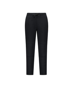
B.Nosy zomer broek jongens - zwart - Pepe

Materiaal 95% organisch katoen, 5% elastaan