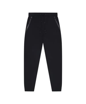 
Lyle & Scott Cargo jogger broek - Z865 Jet zwart

Materiaal Body Shell 100% Cotton