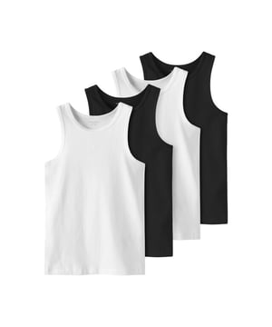 
Deze 4-pack jongenshemden van Name It in zwart en wit biedt een comfortabele basis voor elke dag. De zachte, rekbare jerseystof zorgt voor een fijne pasvorm en veel bewegingsvrijheid – perfect voor actieve kinderen.
